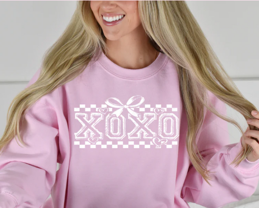 XOXO with bow